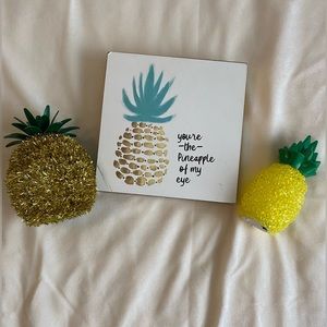 Pineapple Decor 🍍